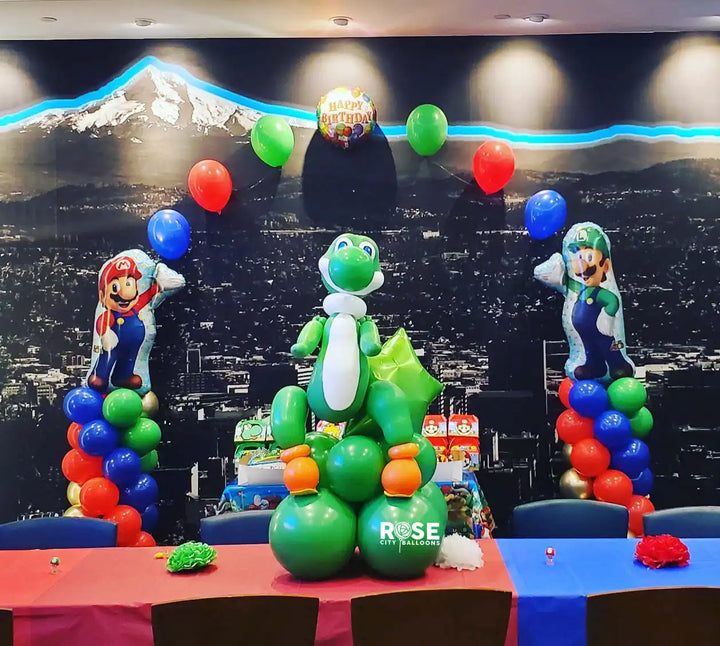 Balloon Sculptures of Famous Children’s Movie Characters